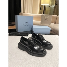 Prada Business Shoes